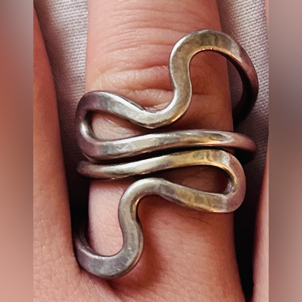 Silver Artesan Unique Handmade Ring